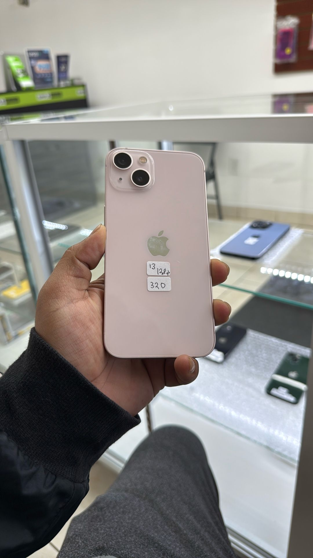 iPhone 13 128gb Unlocked (STORE)