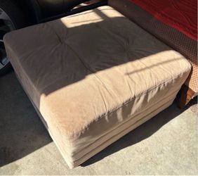 FREE OTTOMAN