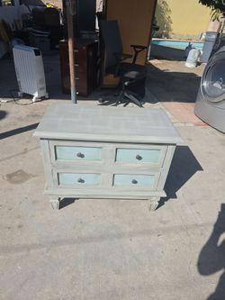Modern Nightstand/Small Dresser
