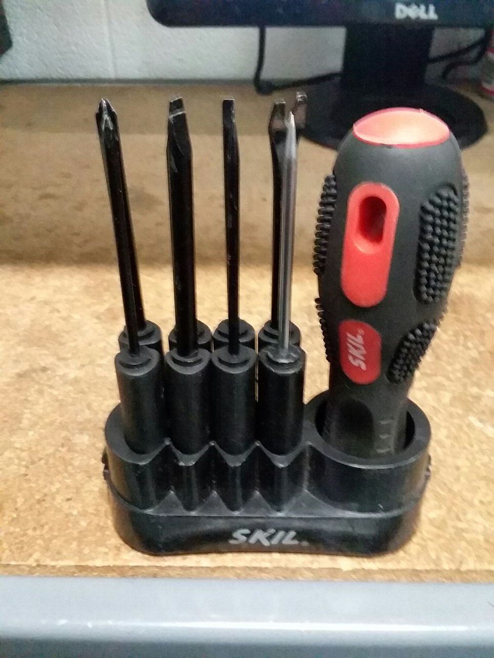 SKIL screwdriver kit
