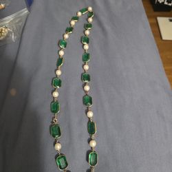 Vintage Necklace 