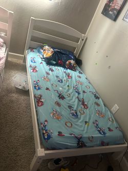 2 twins beds