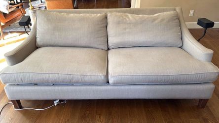 Cascadia couch