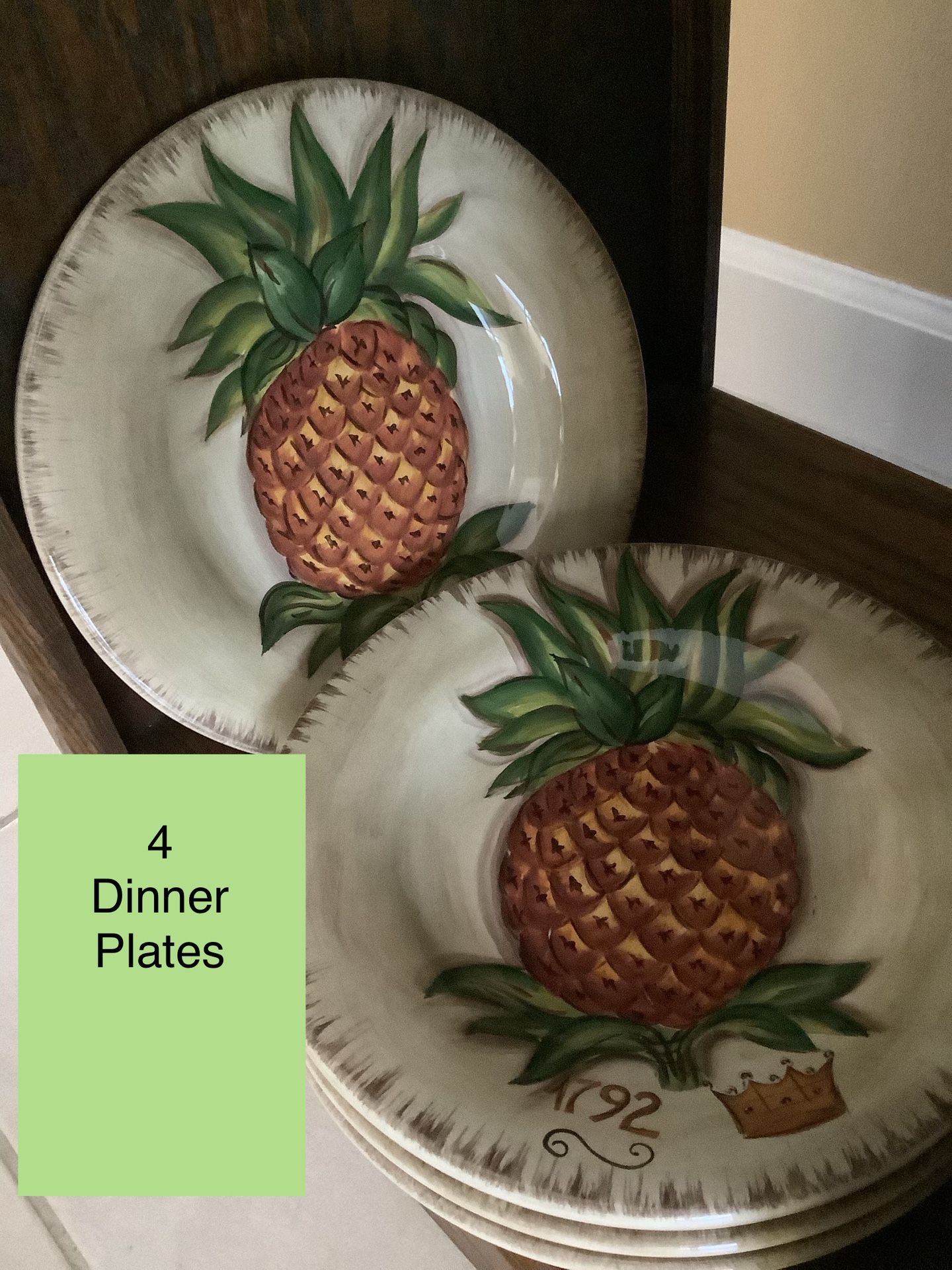 Set Of 4 Dinner Plates / Serving Plates