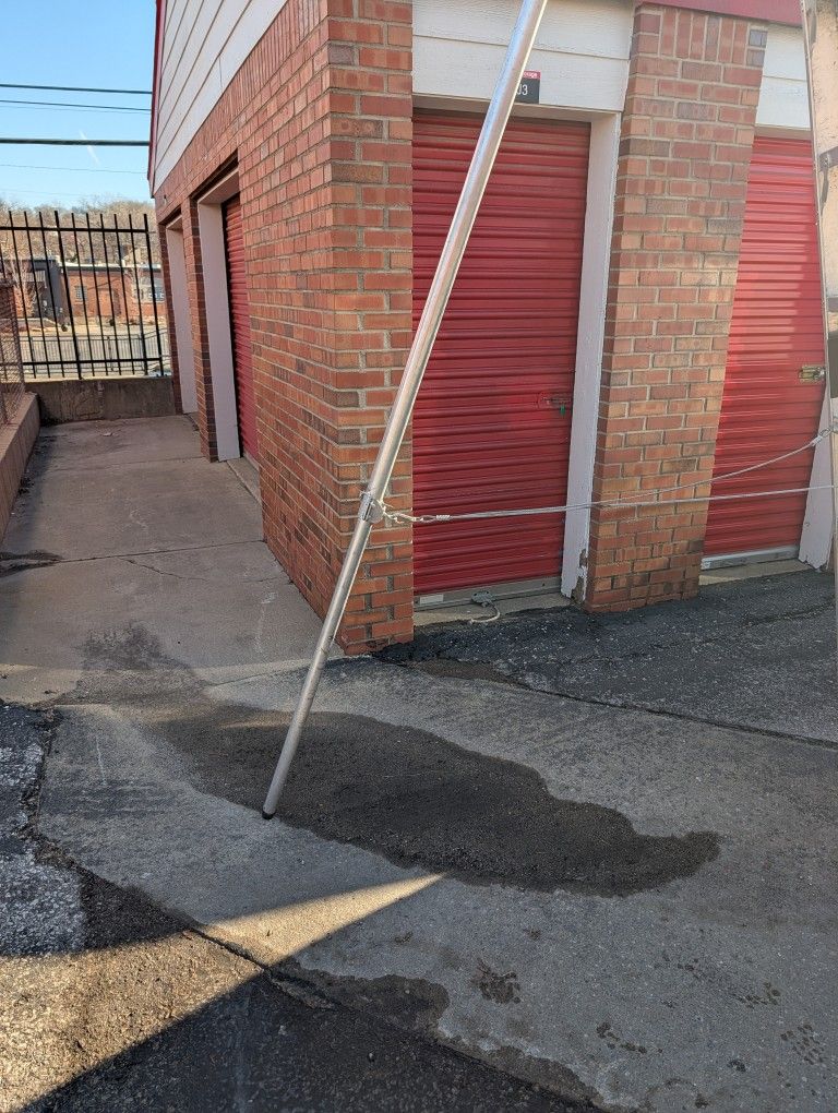 10' Step Ladder Tripod Ladder