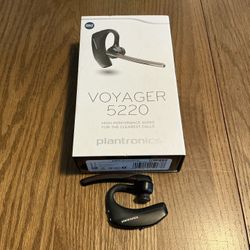 Plantronics Voyager 5220 Bluetooth Earpiece
