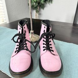 Dr. Martens 1460 Junior patent leather boots size 2