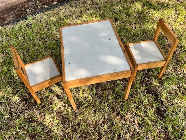 Children's Table