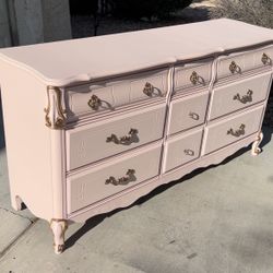 Stunning Vintage French Provincial Dresser – Refinished in Soft Blush Pink