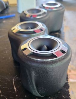 Timpanos tweeters pods