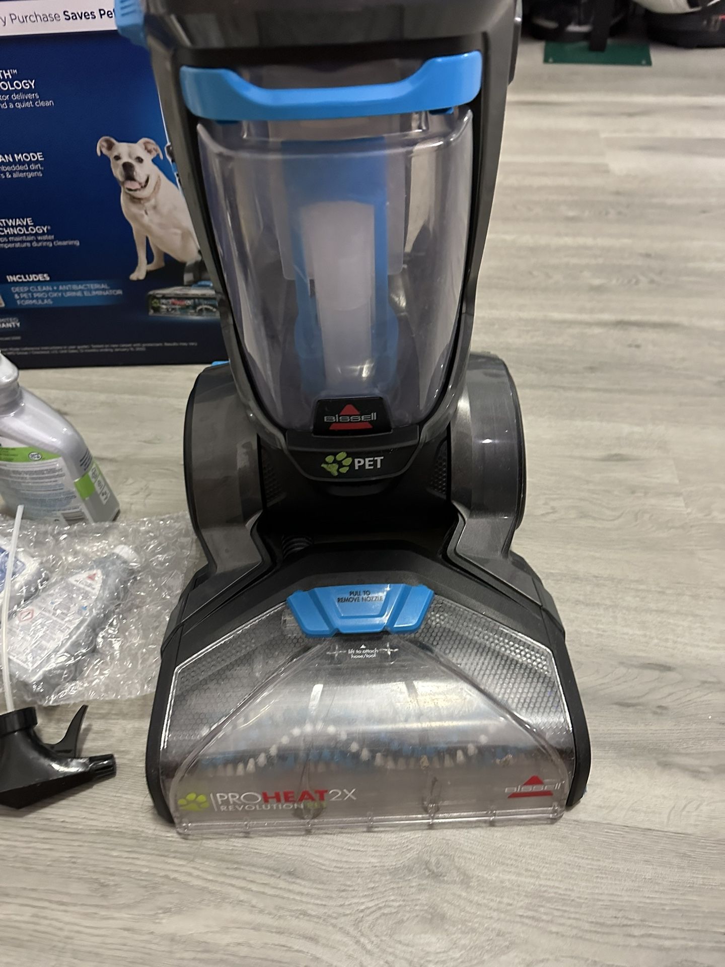 Bissell Carpet deep cleaner
