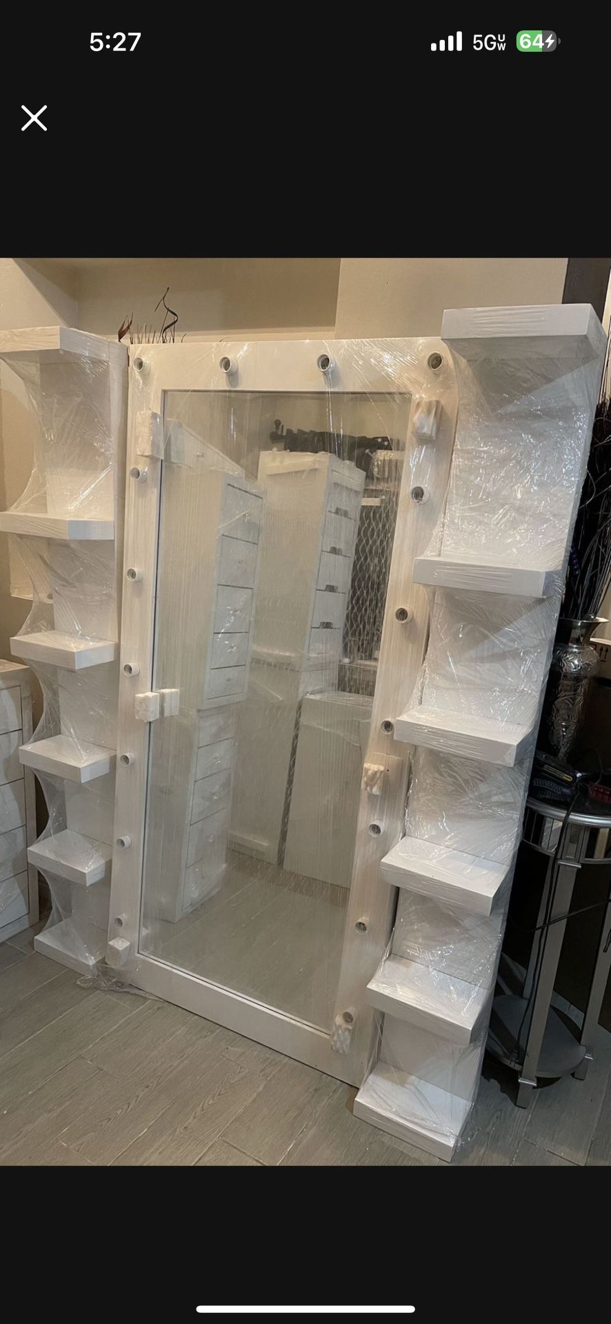 Full Body And Mirror