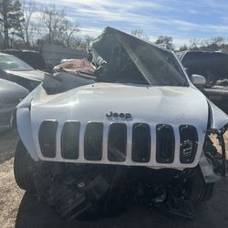 2019 Jeep Cherokee For PARTs Only 
