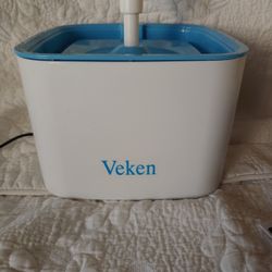 
4.4 de 5 estrellas  45,405Opiniones

Veken Pet Fountain, 84oz/2.5L 

