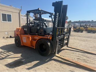 Forklift 20,000 lbs  lift DOOSAN