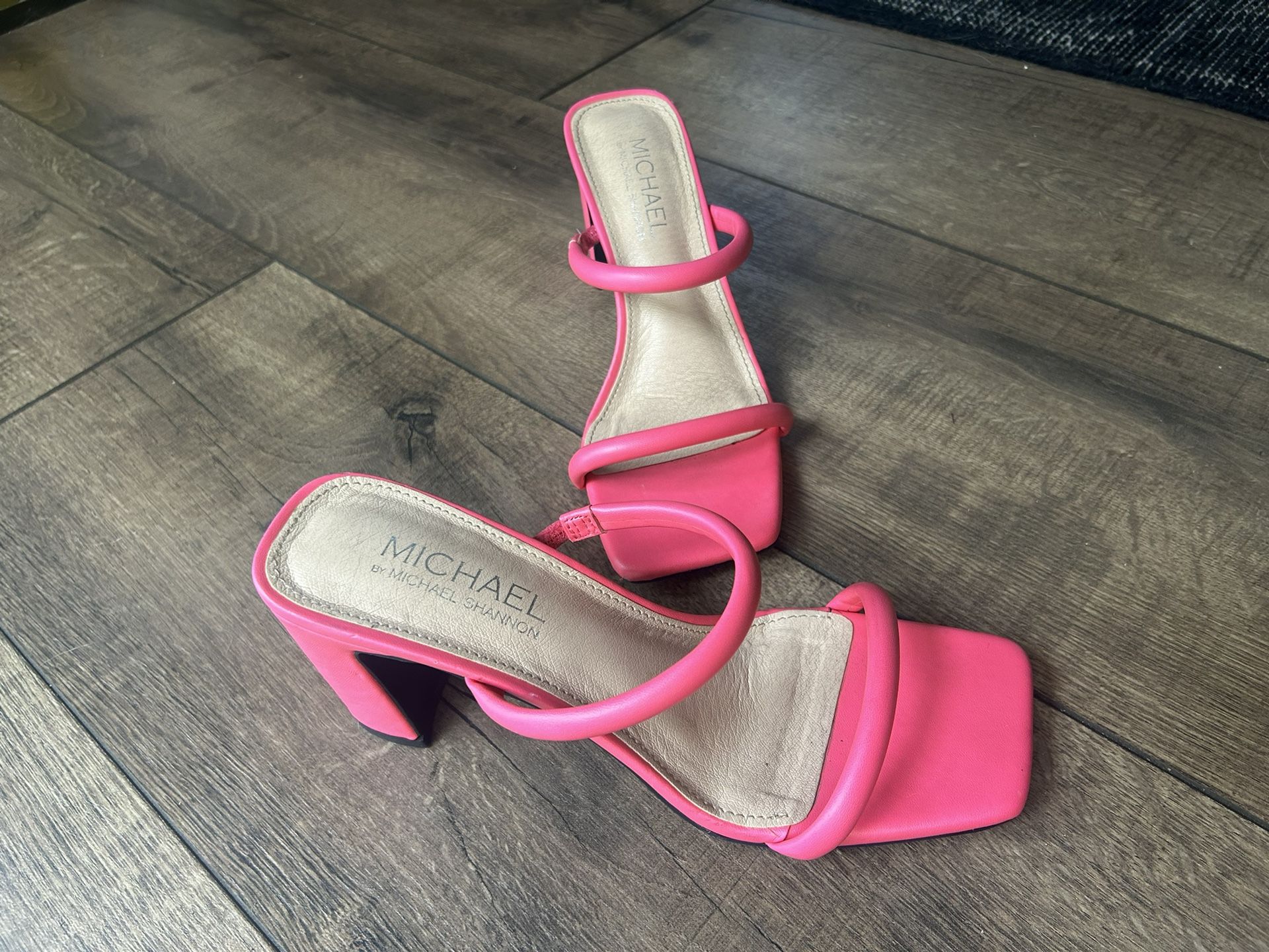💕Hot Pink Size 7 Michael Shannon Heels