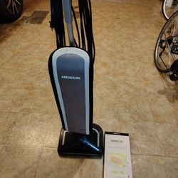 Oreck Elevate Conquer Vaccum Cleaner