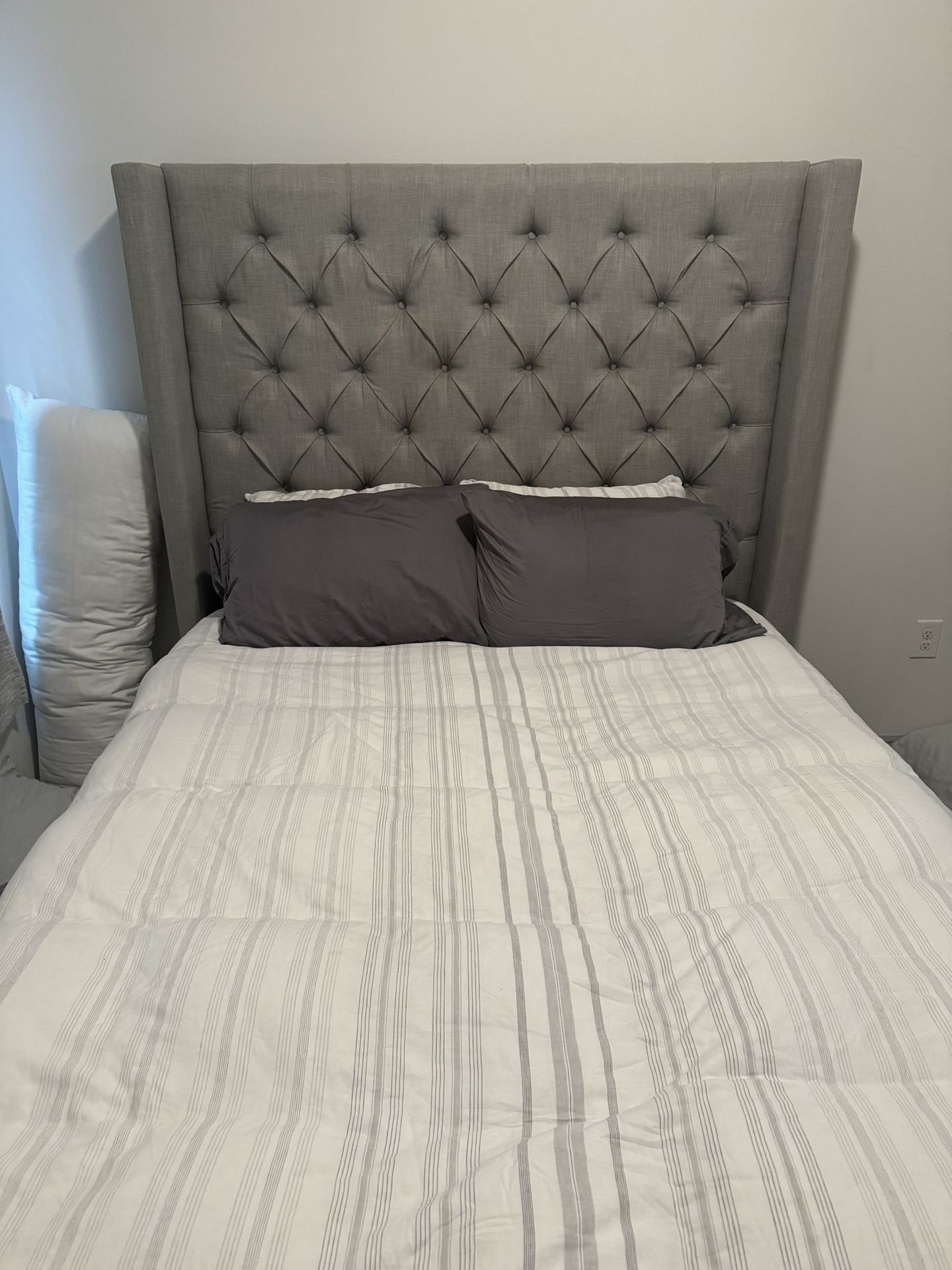 Queen Size Queen Bed Frame 