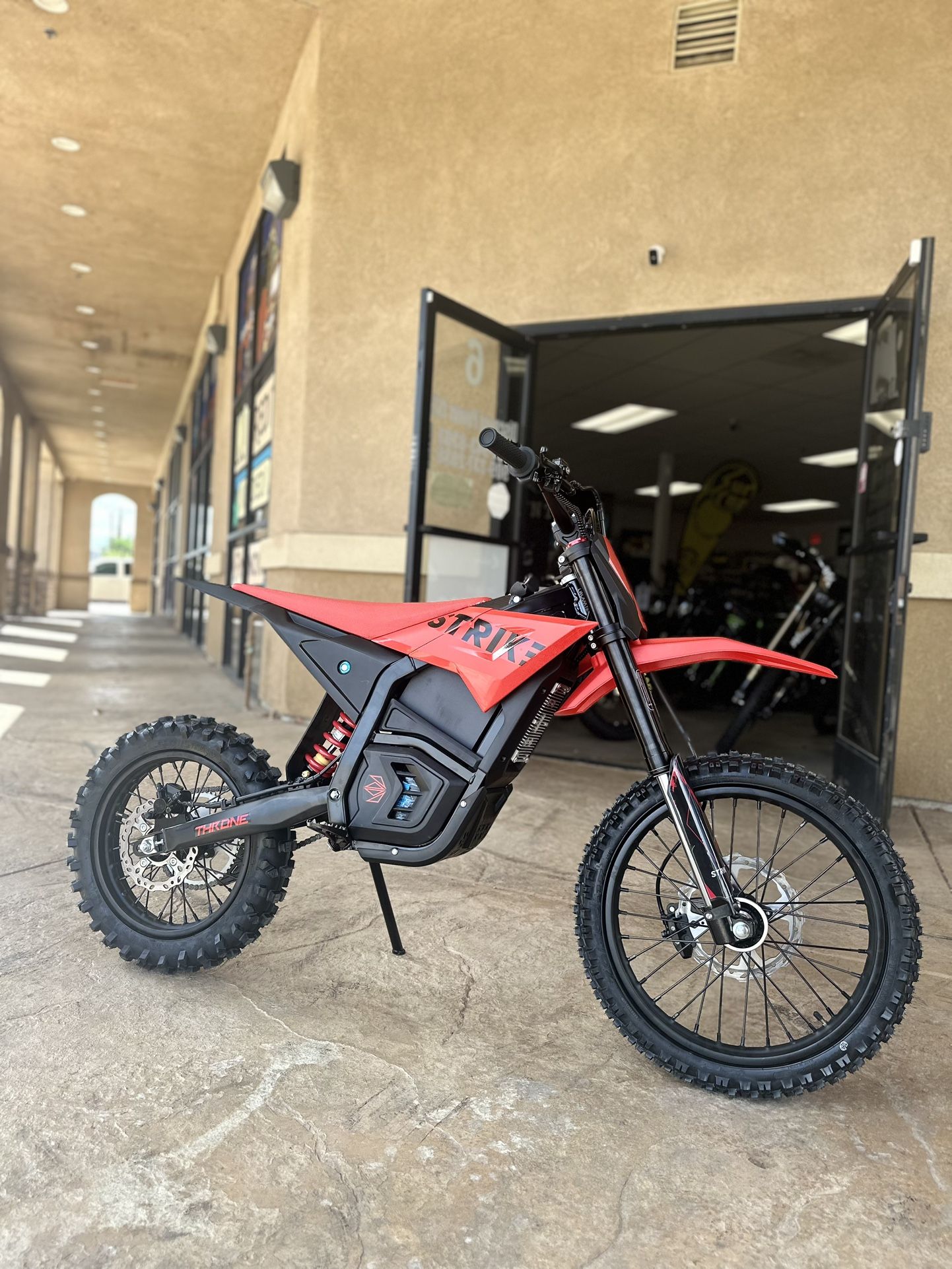 Strike Electric Dirt Bike – 60V Power