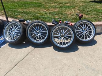 19" staggered wheels