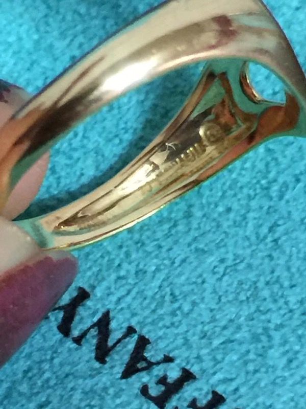 Tiffany & Co Open Heart 18k RING