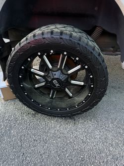22s On 33x12.50