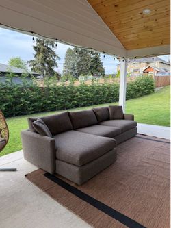 Crate and barrel sectional couch 🚚available