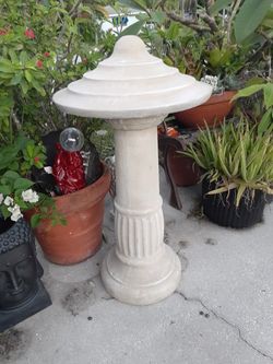 Really nice heavy concrete two-piece garden decor statue