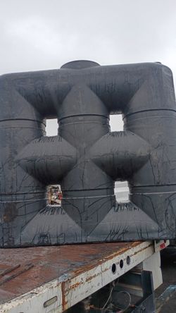 530 Gallon Water Storage Tank