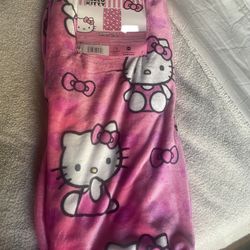 Hello Kitty Valentine Throw 