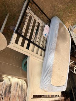 Toddler Bed Frame with Mattress