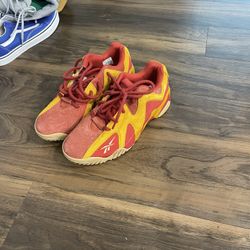 Size 9 Never Worn $25 