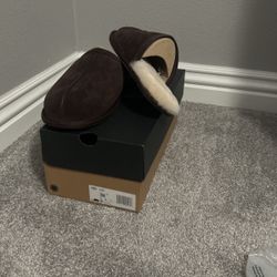 Uggs Slippers Size 13