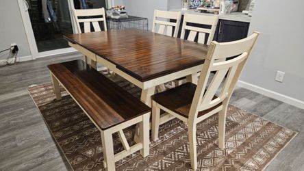 Farmhouse Table