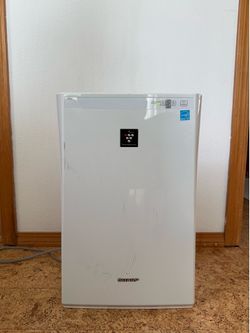 Sharp Plasmacluster Ion Air Purifier (HEPA) - Great for Allergies/Smoke