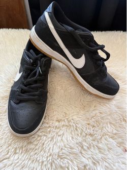 Shoes for men size 9