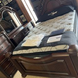 Stunning Stylish Four Piece Bedroom Suite 