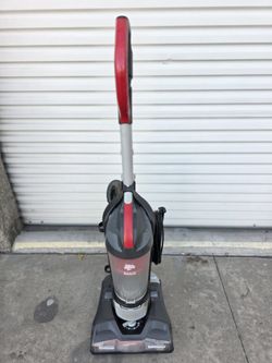 Vacuum Cleaner $10