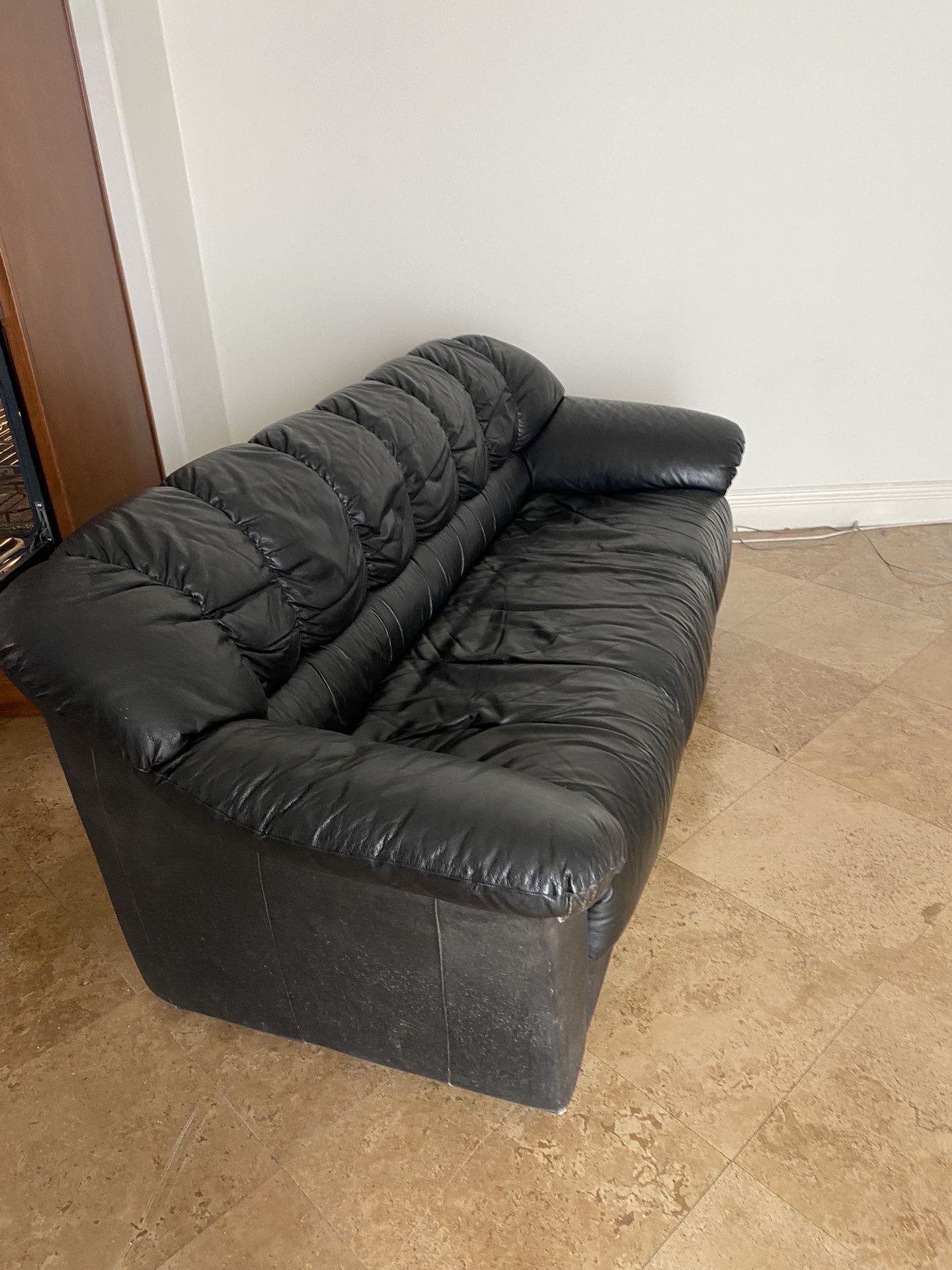 3 People Leather Sofa In GOOD CONDITION SALE