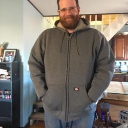 Male M/L Dickies Sweatshirt 