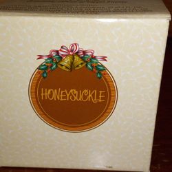 Vintage Avon 1998 Honeysuckle Set