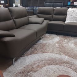 *Now $599!!!*---Sophisticated Valencia Leather Sofa/Loveseat Sets---Delivery And Financing Available👏