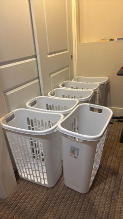 6 Laundry Hampers