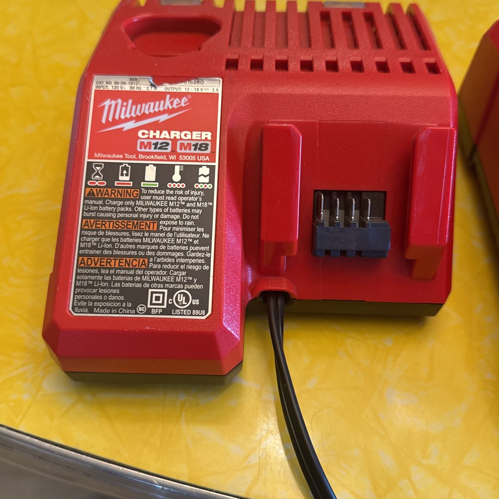 Milwaukee M12 & M18 Multi-Voltage Charger - Lot of 3