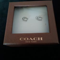New Coach C Earrings Studs 
