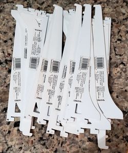 18 White Shelf Track Brackets (#107823 Model #25218PHLLG) 10.63" in L x 0.08" in W x 10.63" in D