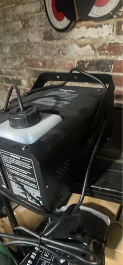 Fog Machine with Fluid Tank
