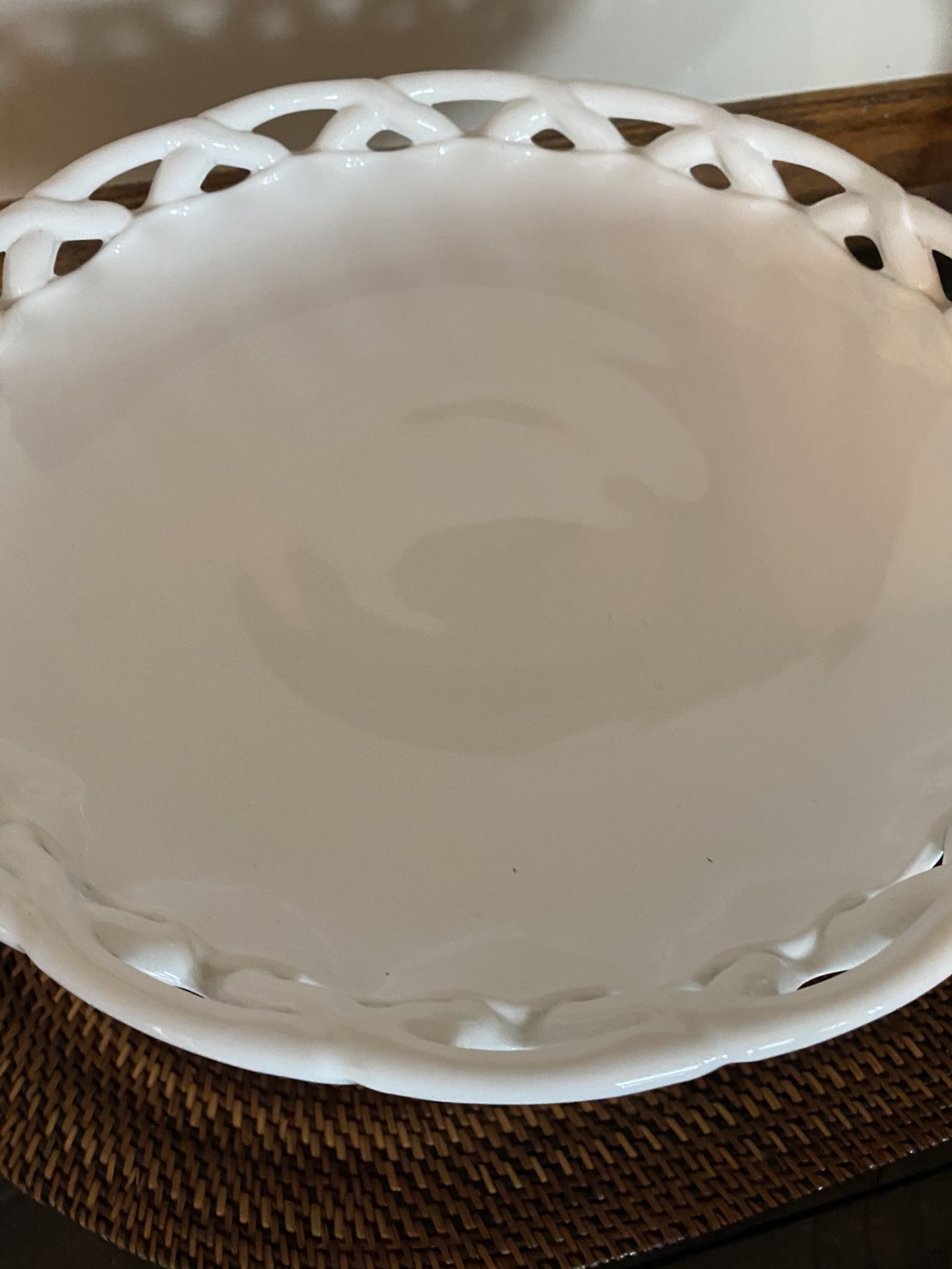 Cake plate pedestal dish