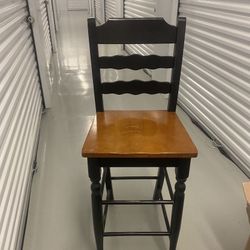 Bar Stools And Pub Table 