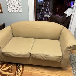 Free - Loveseat